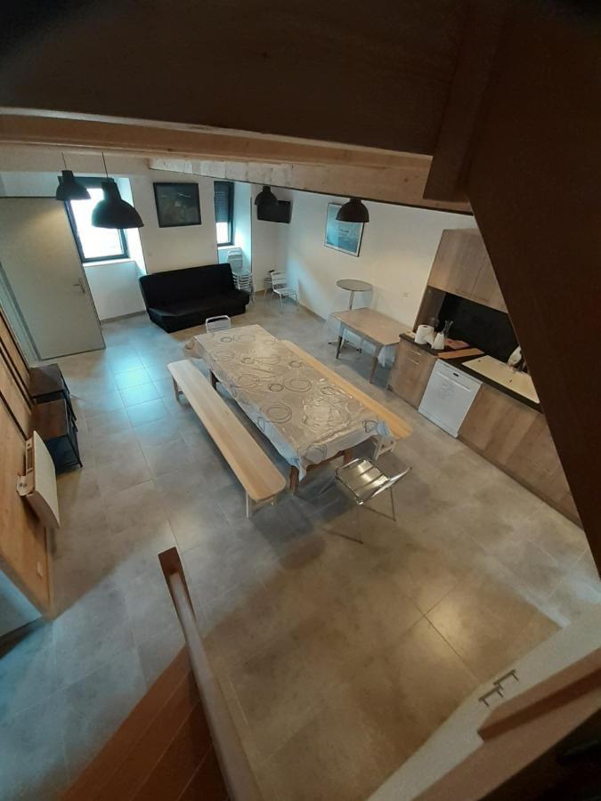 Les Trois Rivieres Apartamento Satillieu Exterior foto